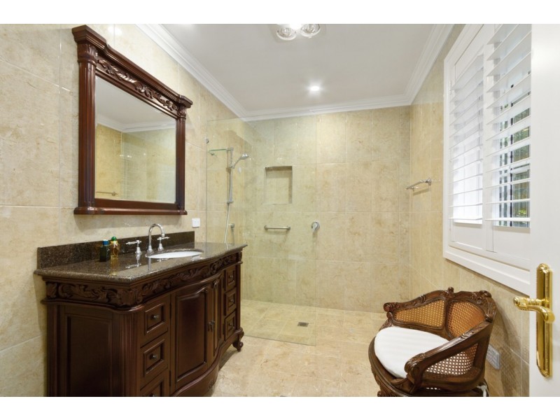 82 Wongawallan Road, Tamborine Mountain QLD 4272