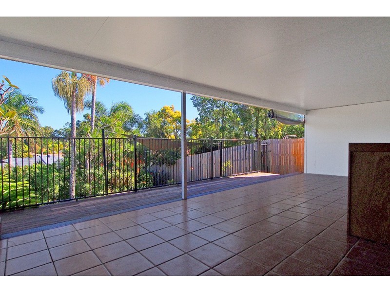 16 Baxter Court, Arundel QLD 4214