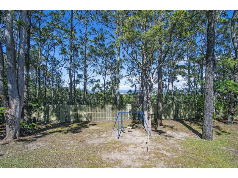 20 The Crescent, Ashmore QLD 4214
