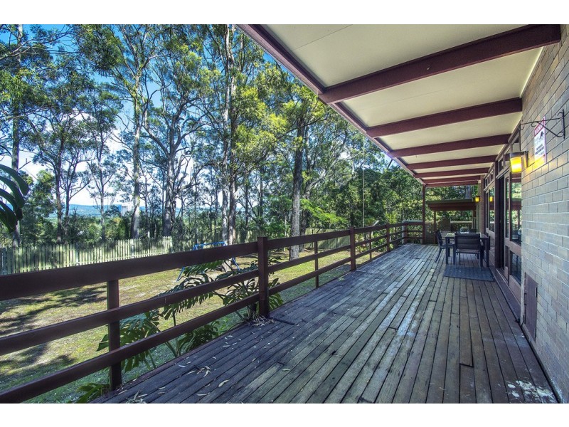 20 The Crescent, Ashmore QLD 4214