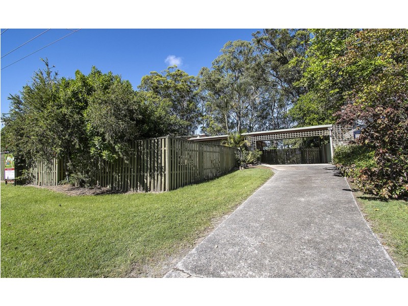 20 The Crescent, Ashmore QLD 4214
