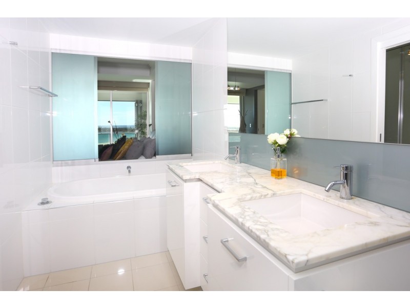 1202/300 ”Aqua” Marine Parade, Labrador QLD 4215