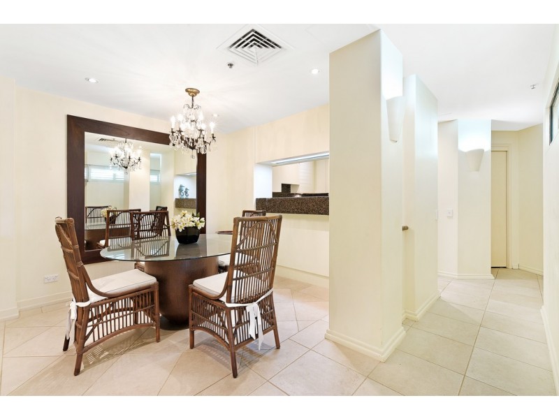 Villa 10 Pacific Mirage, Seaworld Drive, Main Beach QLD 4217
