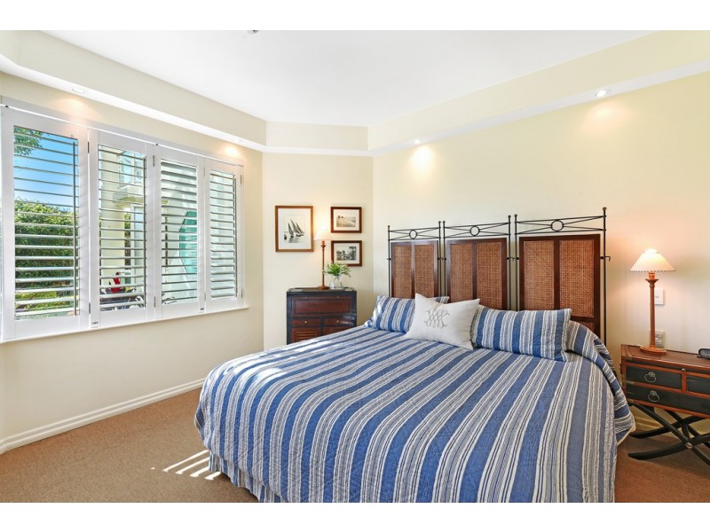 Villa 10 Pacific Mirage, Seaworld Drive, Main Beach QLD 4217