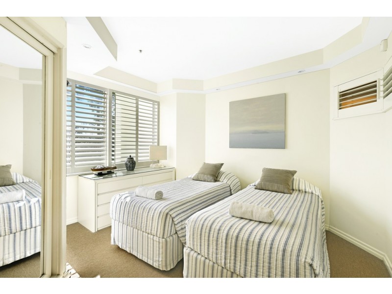 Villa 10 Pacific Mirage, Seaworld Drive, Main Beach QLD 4217