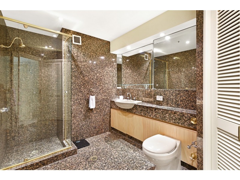 Villa 10 Pacific Mirage, Seaworld Drive, Main Beach QLD 4217