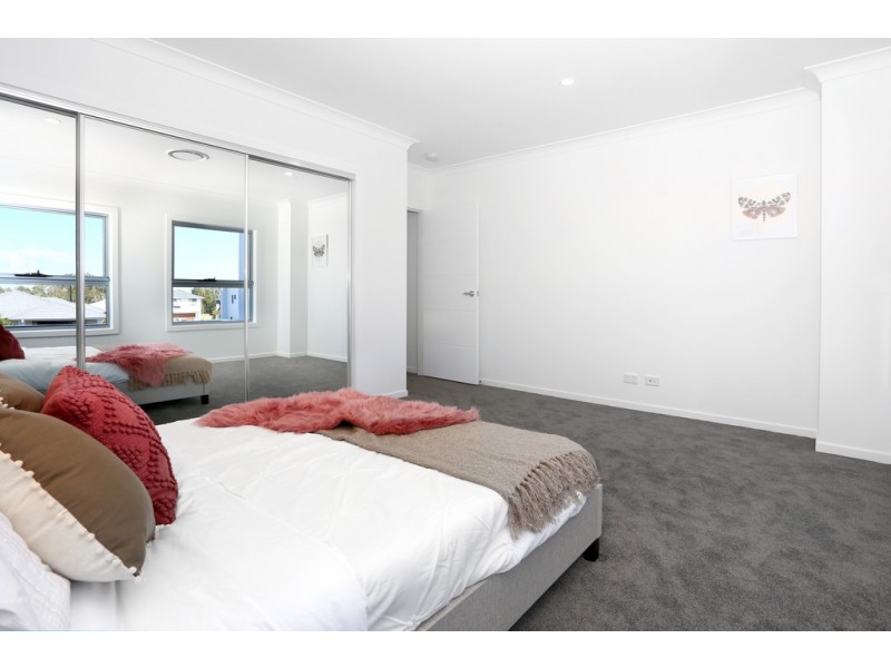 63 Oakey Creek Road, Coomera QLD 4209