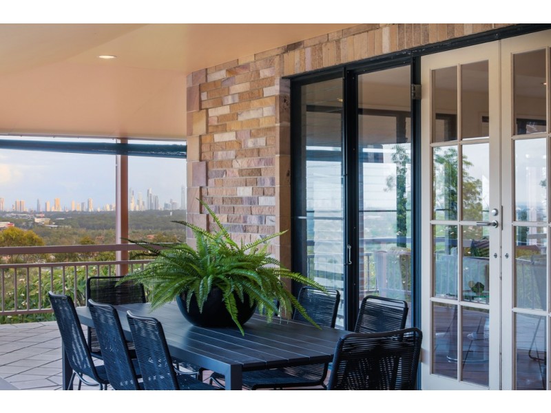 26B Uplands Drive, Parkwood QLD 4214