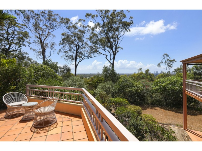 26B Uplands Drive, Parkwood QLD 4214
