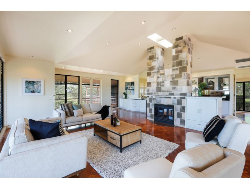 26B Uplands Drive, Parkwood QLD 4214