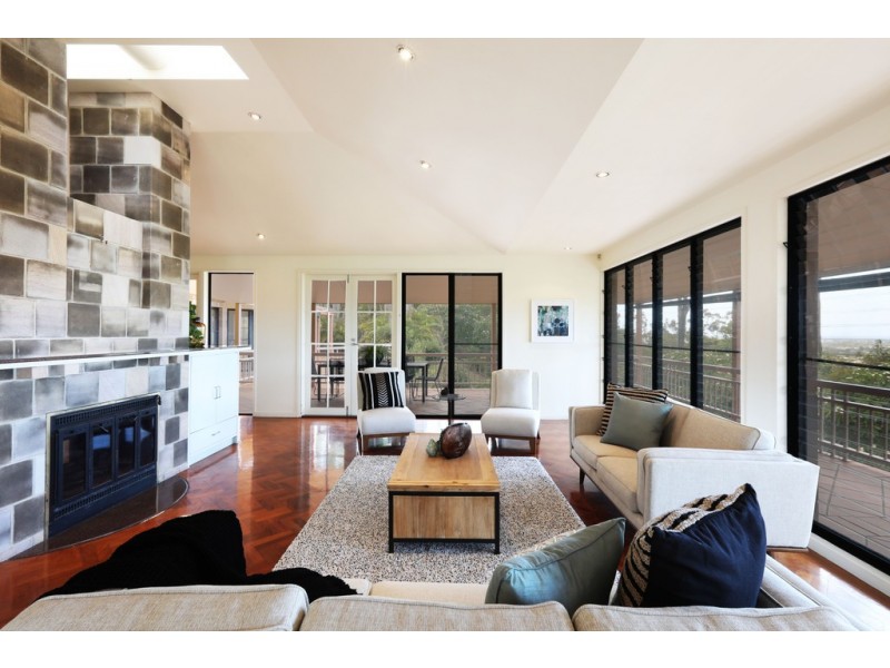 26B Uplands Drive, Parkwood QLD 4214