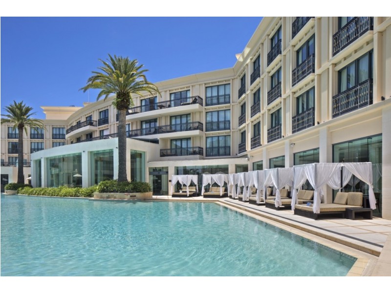 Condo Palazzo Versace, 94 Sea World Drive, Main Beach QLD 4217