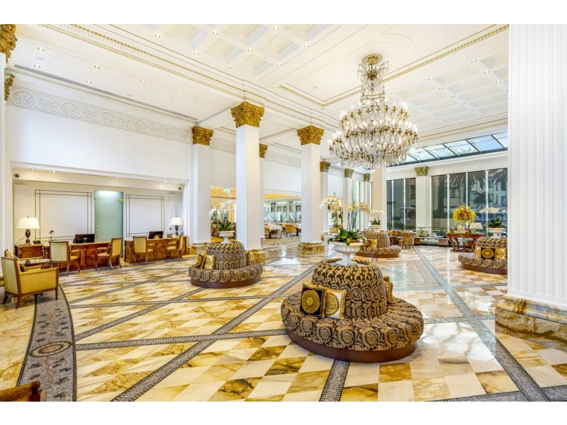 Condo Palazzo Versace, 94 Sea World Drive, Main Beach QLD 4217