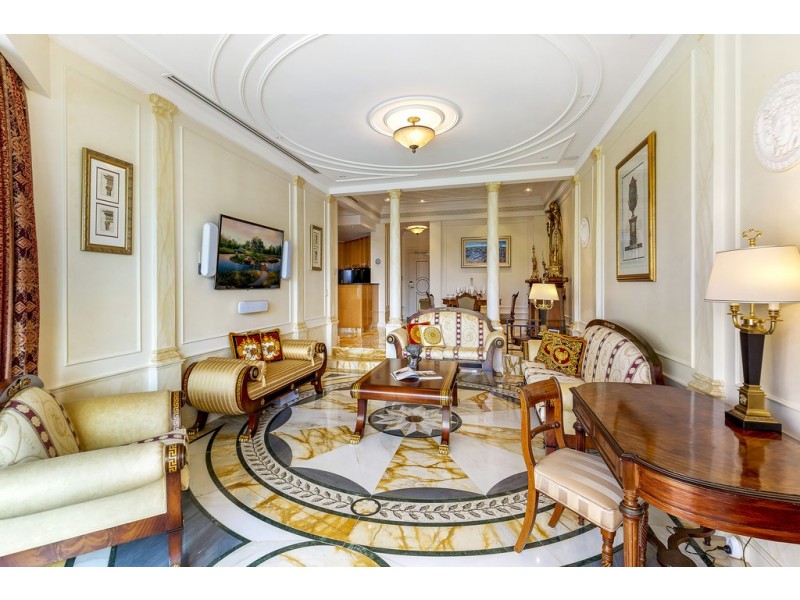 Condo Palazzo Versace, 94 Sea World Drive, Main Beach QLD 4217