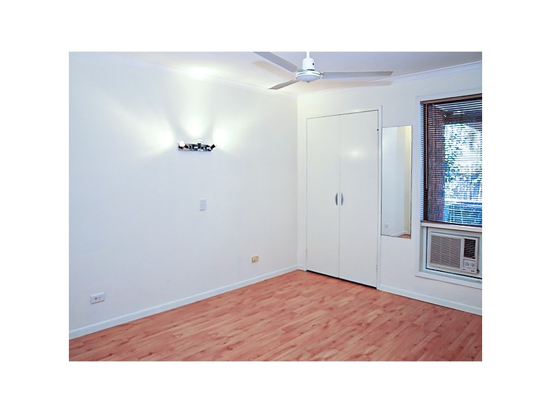 2/13 Morinda Way, Labrador QLD 4215