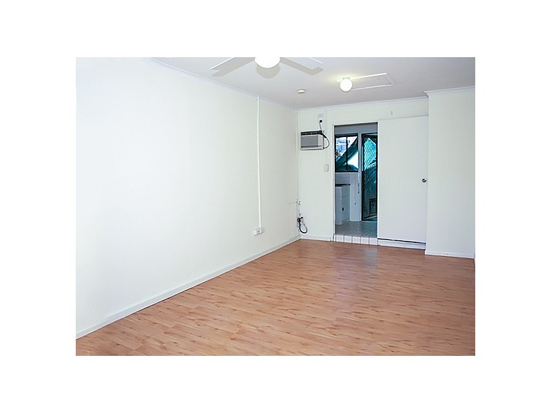 2/13 Morinda Way, Labrador QLD 4215