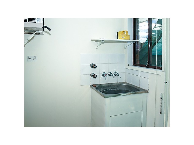 2/13 Morinda Way, Labrador QLD 4215