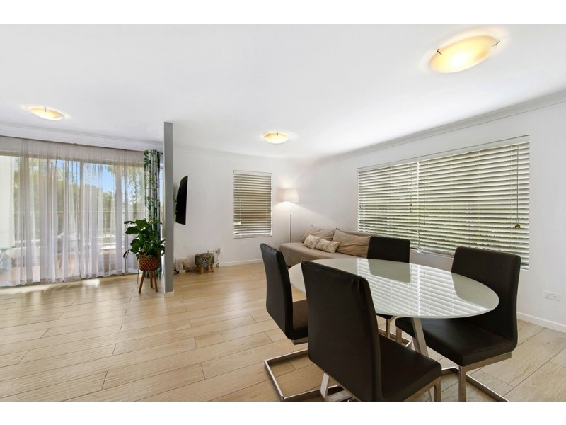 11 ‘Mardi Gras’ 2753 Gold Coast Highway, Broadbeach QLD 4218