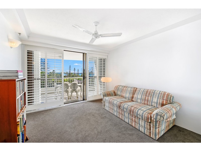 7/7 “Leeward Tower” Oatland Esplanade, Runaway Bay QLD 4216