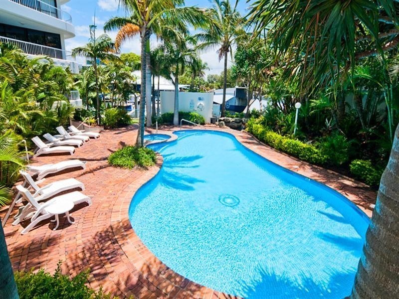 7/7 “Leeward Tower” Oatland Esplanade, Runaway Bay QLD 4216