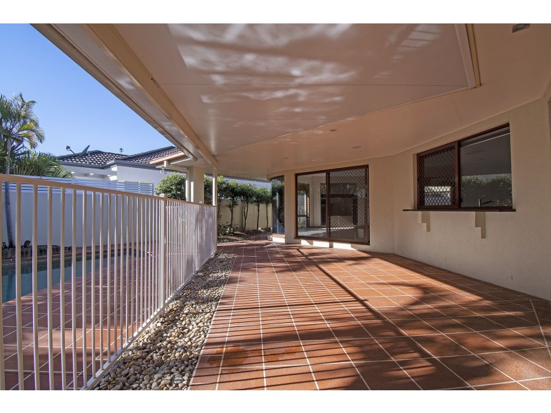 46 Sir Bruce Small Boulevard, Benowa QLD 4217