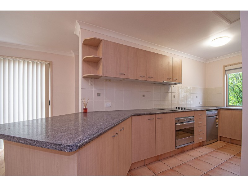 2/64 Riverpark Drive, Nerang QLD 4211