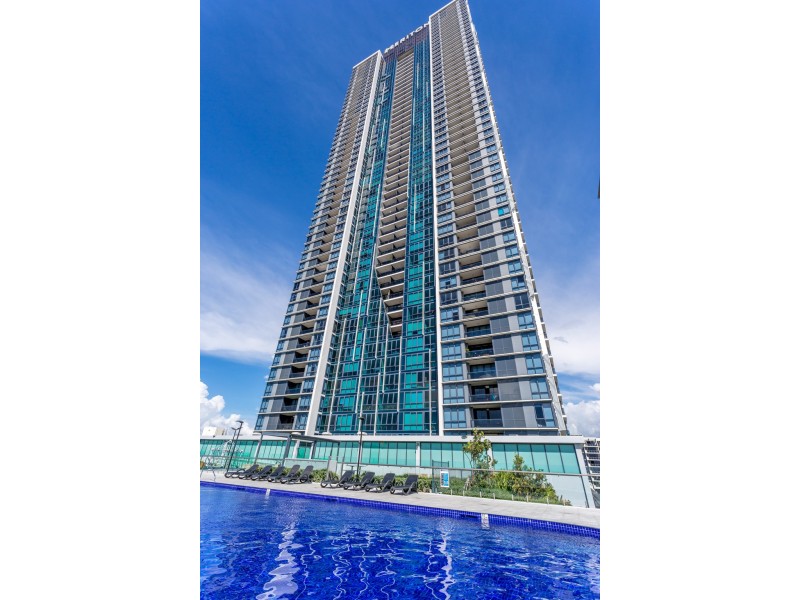 1108/2 Como Crescent, Southport QLD 4215