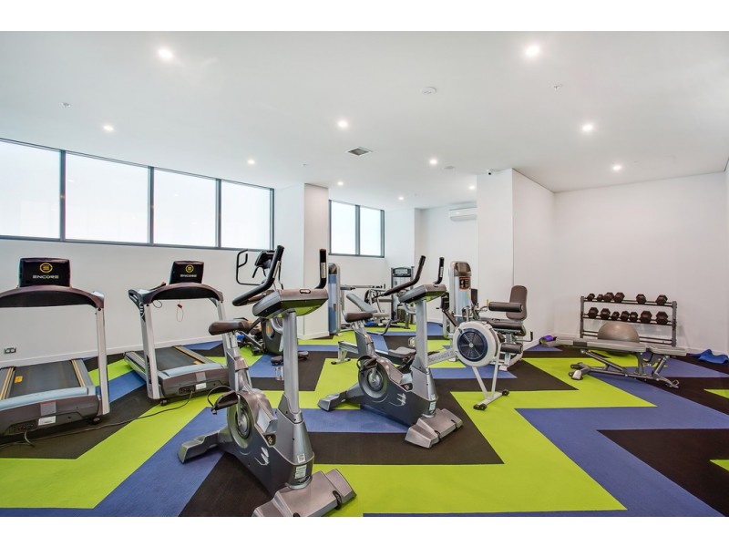 1108/2 Como Crescent, Southport QLD 4215