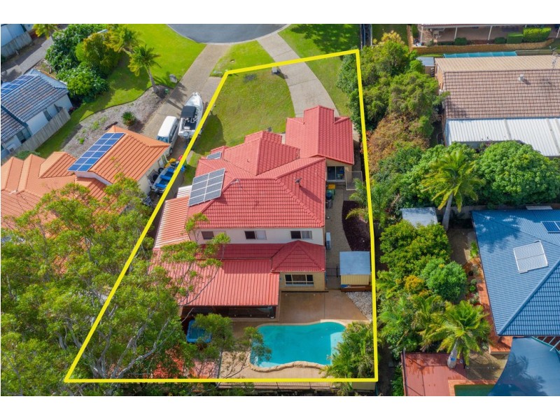 8 West Mountain Court, Parkwood QLD 4214