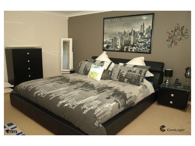 24 Oak Hill Crescent, Parkwood QLD 4214