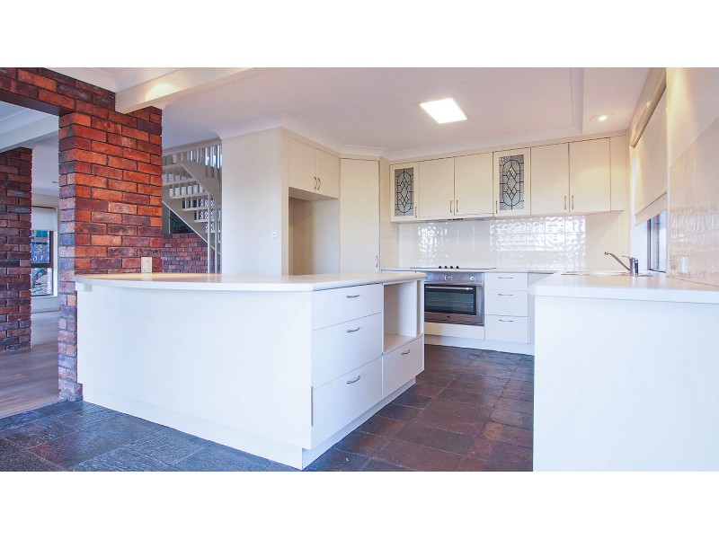 32 Binalong Drive, Ashmore QLD 4214