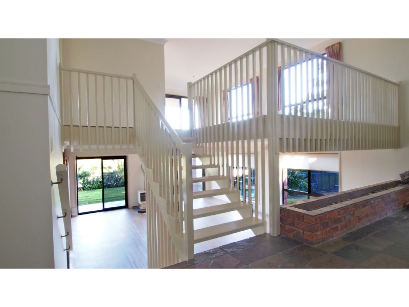 32 Binalong Drive, Ashmore QLD 4214