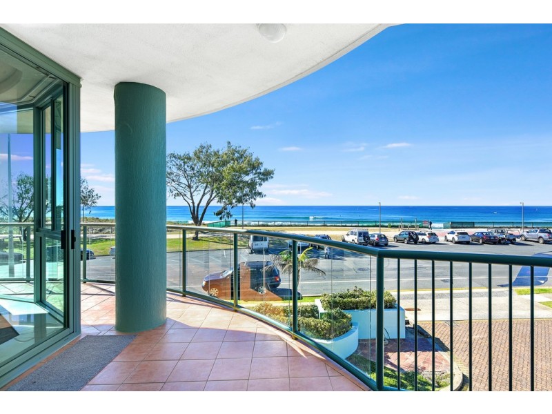 2/3482 ‘The Waterford’ Main Beach Parade, Main Beach QLD 4217