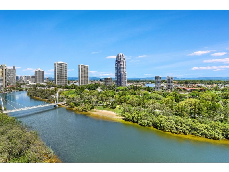 2/3482 ‘The Waterford’ Main Beach Parade, Main Beach QLD 4217