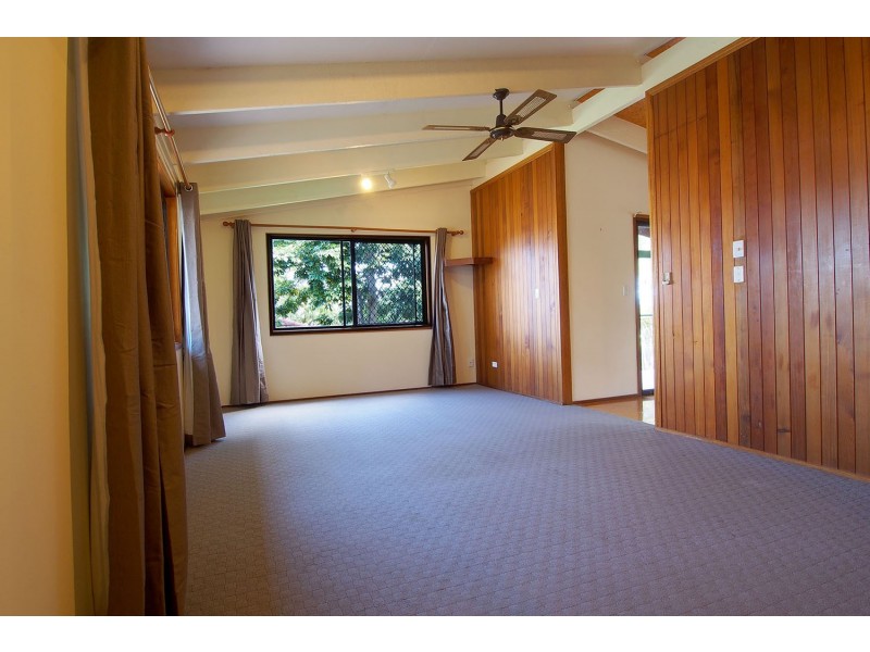 1 Tooraneedin Road, Coomera QLD 4209