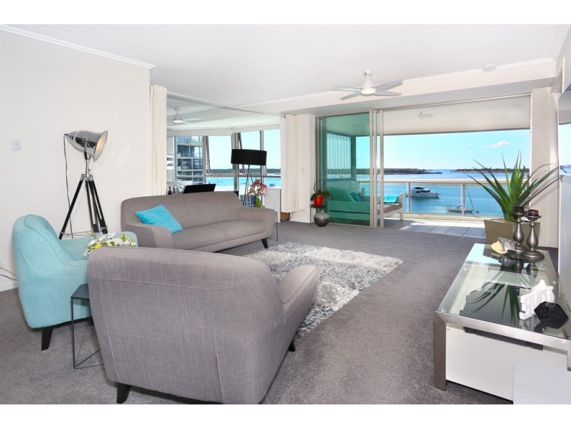 402/300 Marine Parade, Labrador QLD 4215
