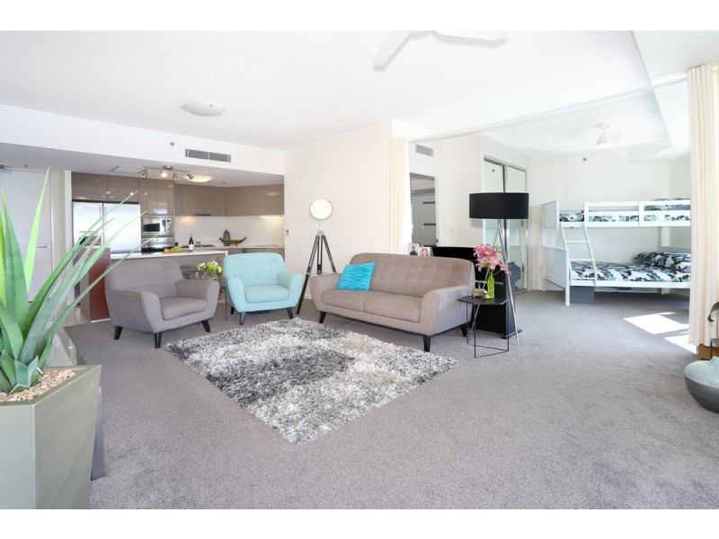 402/300 Marine Parade, Labrador QLD 4215