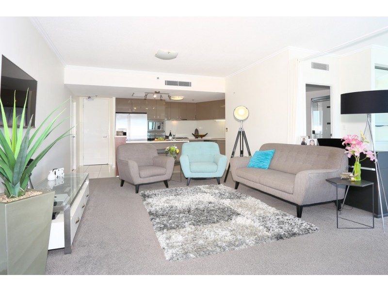 402/300 Marine Parade, Labrador QLD 4215