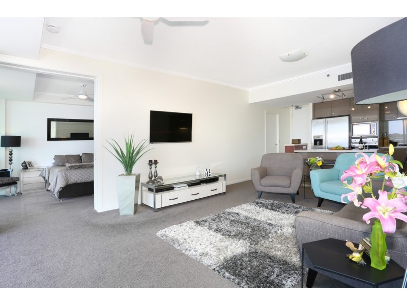 402/300 Marine Parade, Labrador QLD 4215