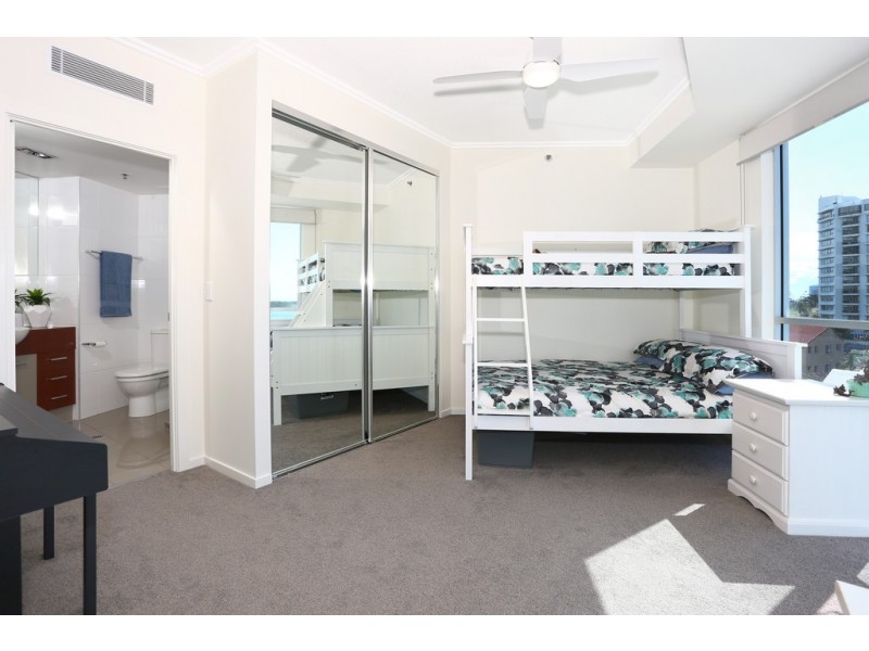402/300 Marine Parade, Labrador QLD 4215