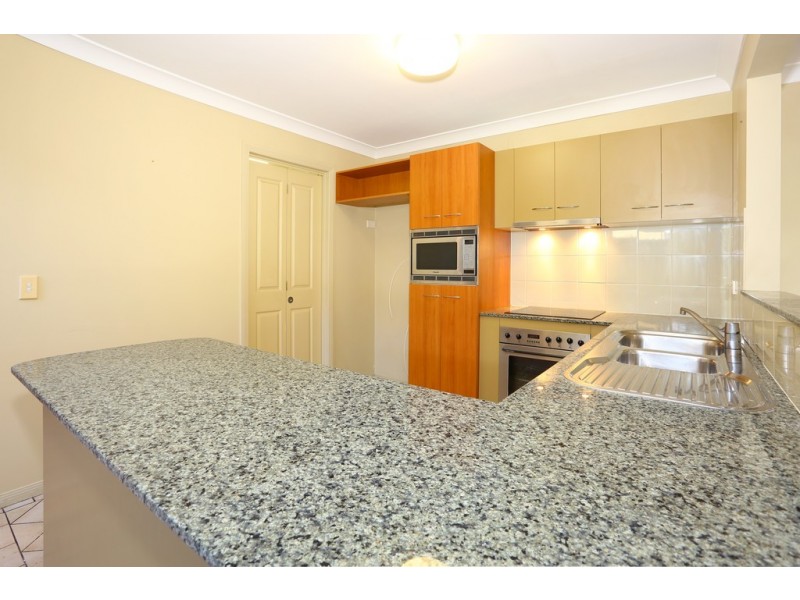 10/24-26 Brighton Parade, Southport QLD 4215