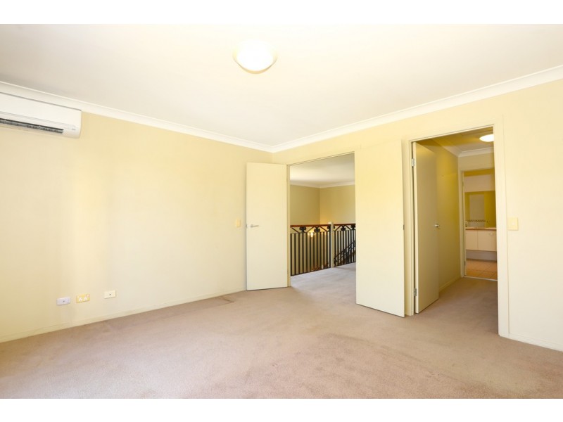 10/24-26 Brighton Parade, Southport QLD 4215