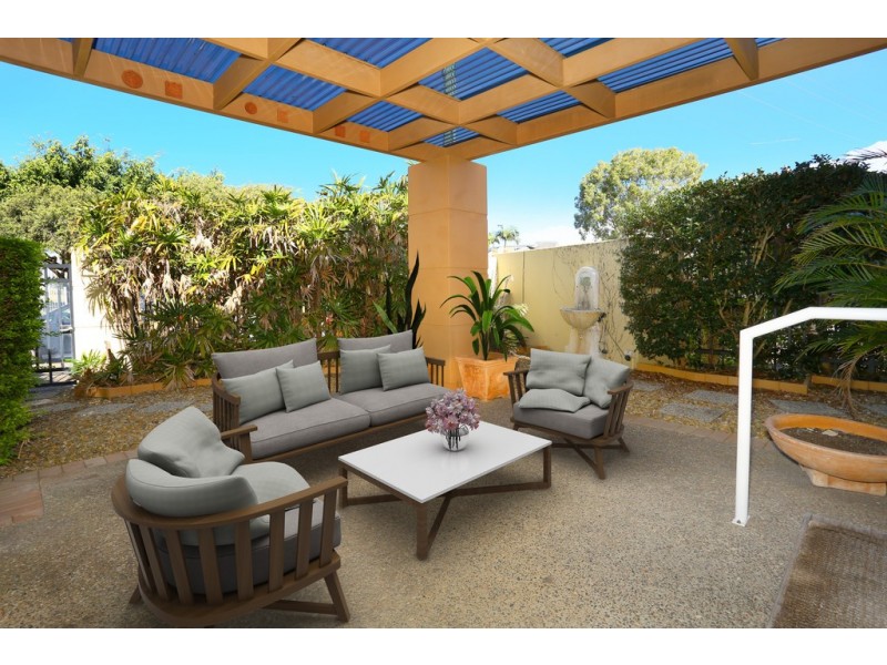 10/24-26 Brighton Parade, Southport QLD 4215