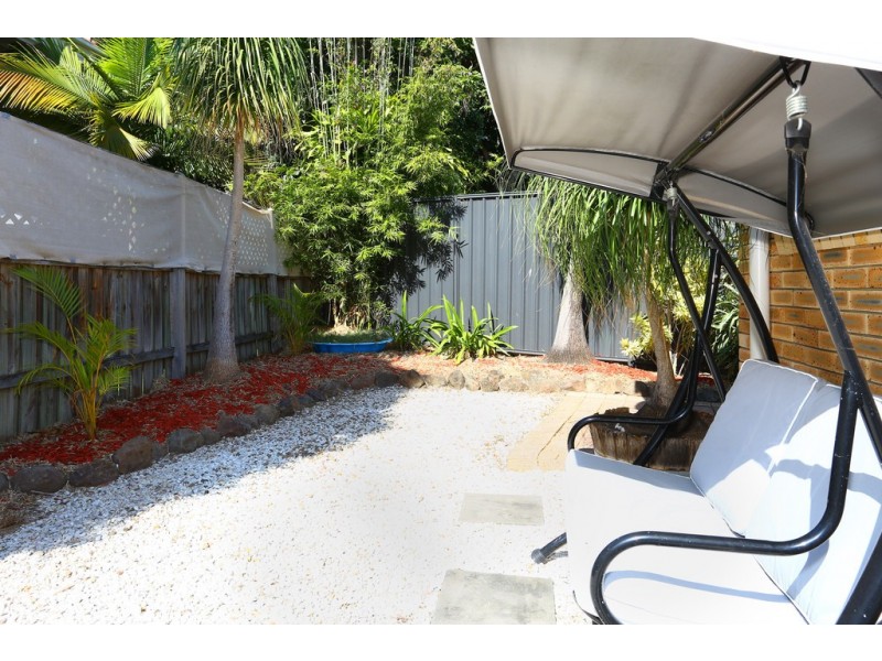 2/11 Esther Place, Surfers Paradise QLD 4217