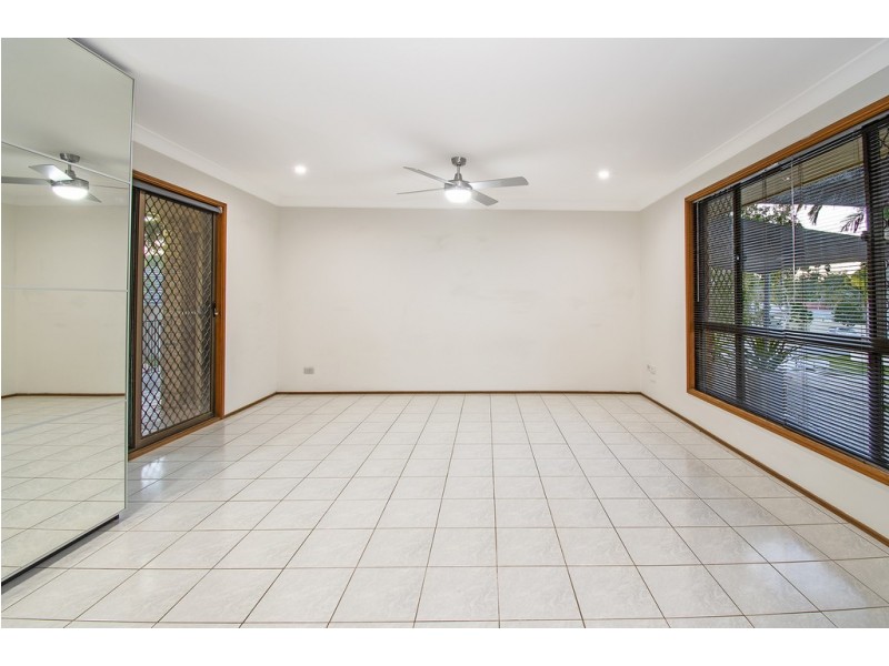 3 Kel Nagle Court, Parkwood QLD 4214