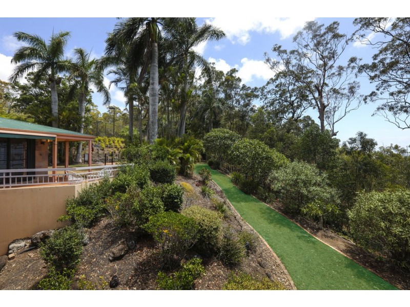 26b Uplands Drive, Parkwood QLD 4214