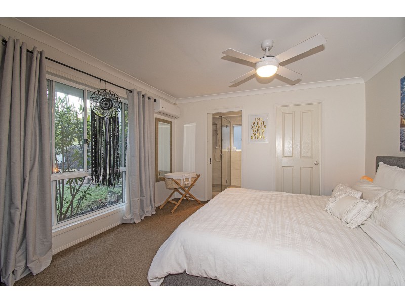 13 Hirono Court, Parkwood QLD 4214