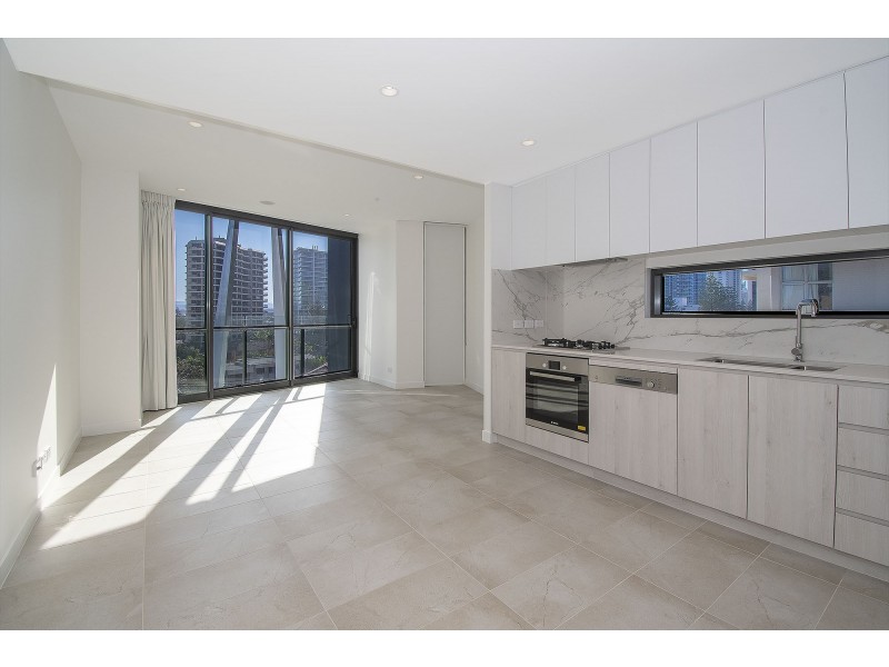 504/3 Northcliffe Terrace, Surfers Paradise QLD 4217
