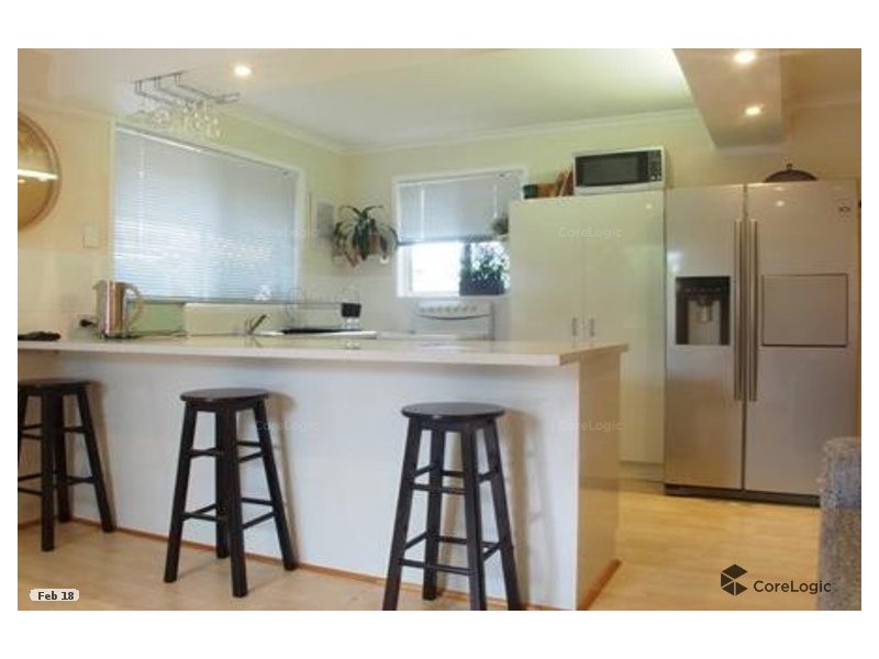 1/118 Kumbari Avenue, Labrador QLD 4215