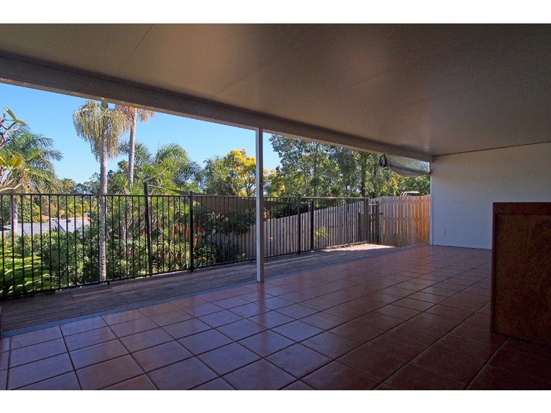 16 Baxter Court, Arundel QLD 4214